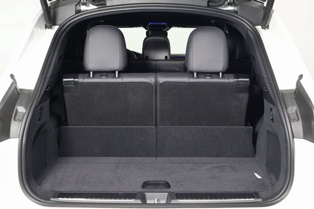 New 2026 Mercedes-Benz EQS 400 4MATIC SUV image 9