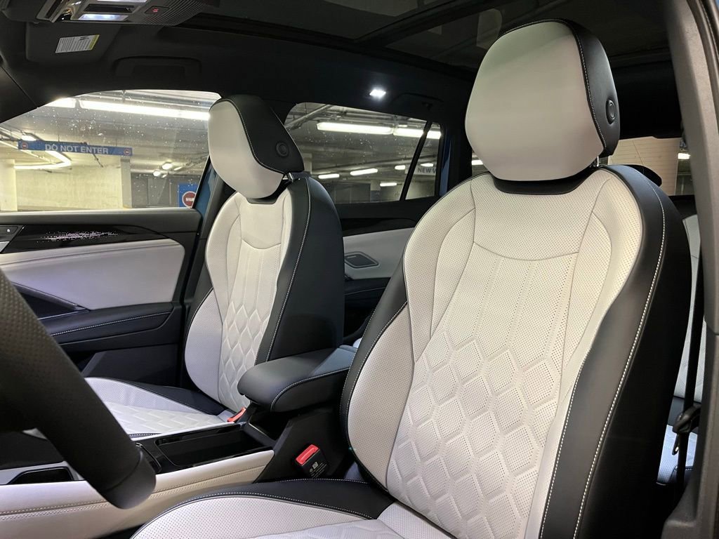 New 2026 Volkswagen Tiguan SEL R-Line image 20