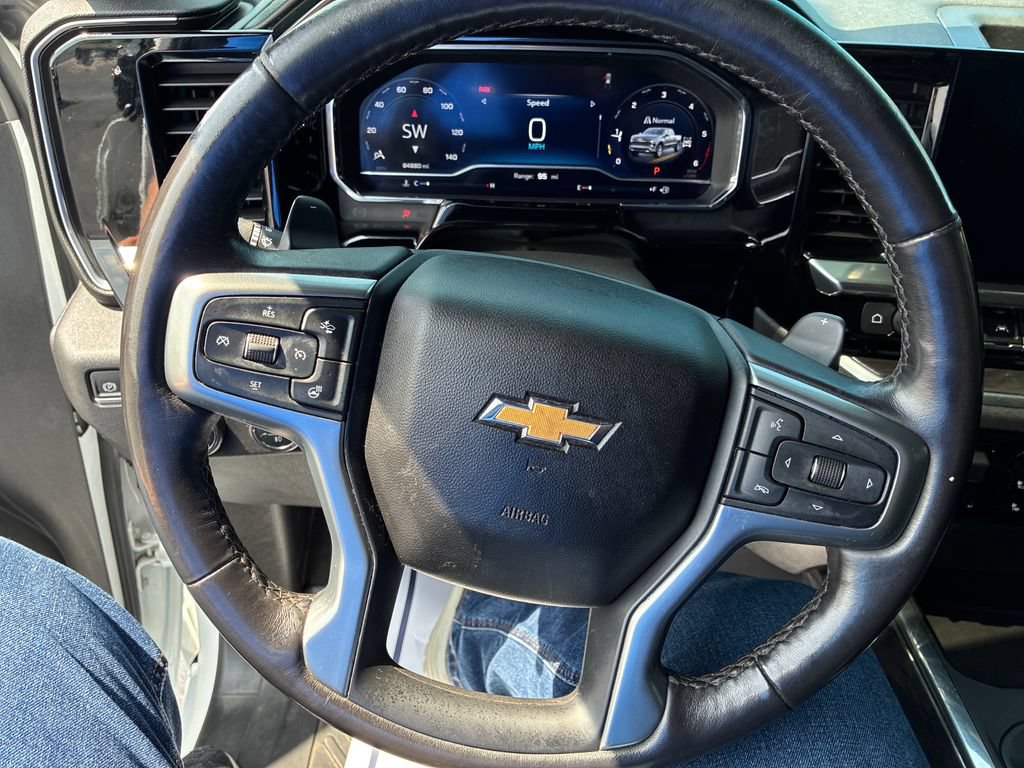 Used 2022 Chevrolet Silverado 1500 LTZ w/ LTZ Convenience Package II AWD/4WD image 11