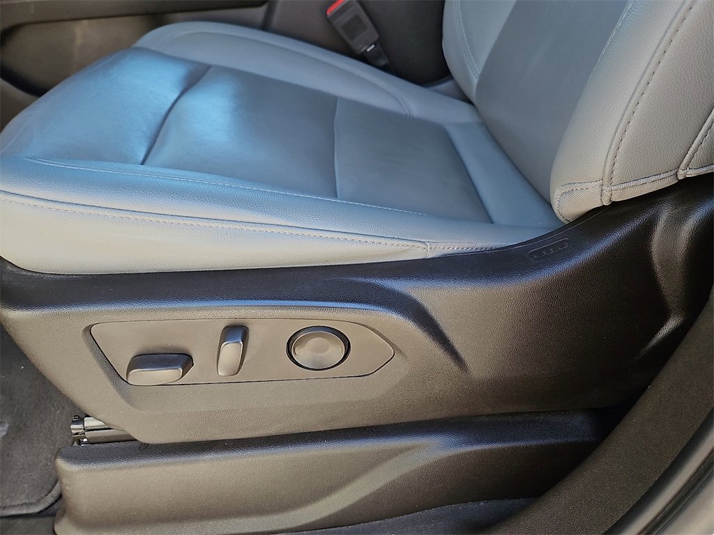 Used 2022 Chevrolet Tahoe LT w/ LT Signature Plus Package image 24