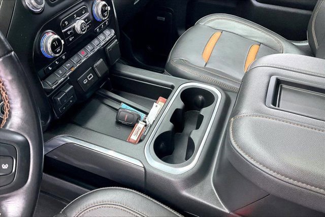Used 2022 GMC Sierra 2500 AT4 w/ AT4 Preferred Package image 16