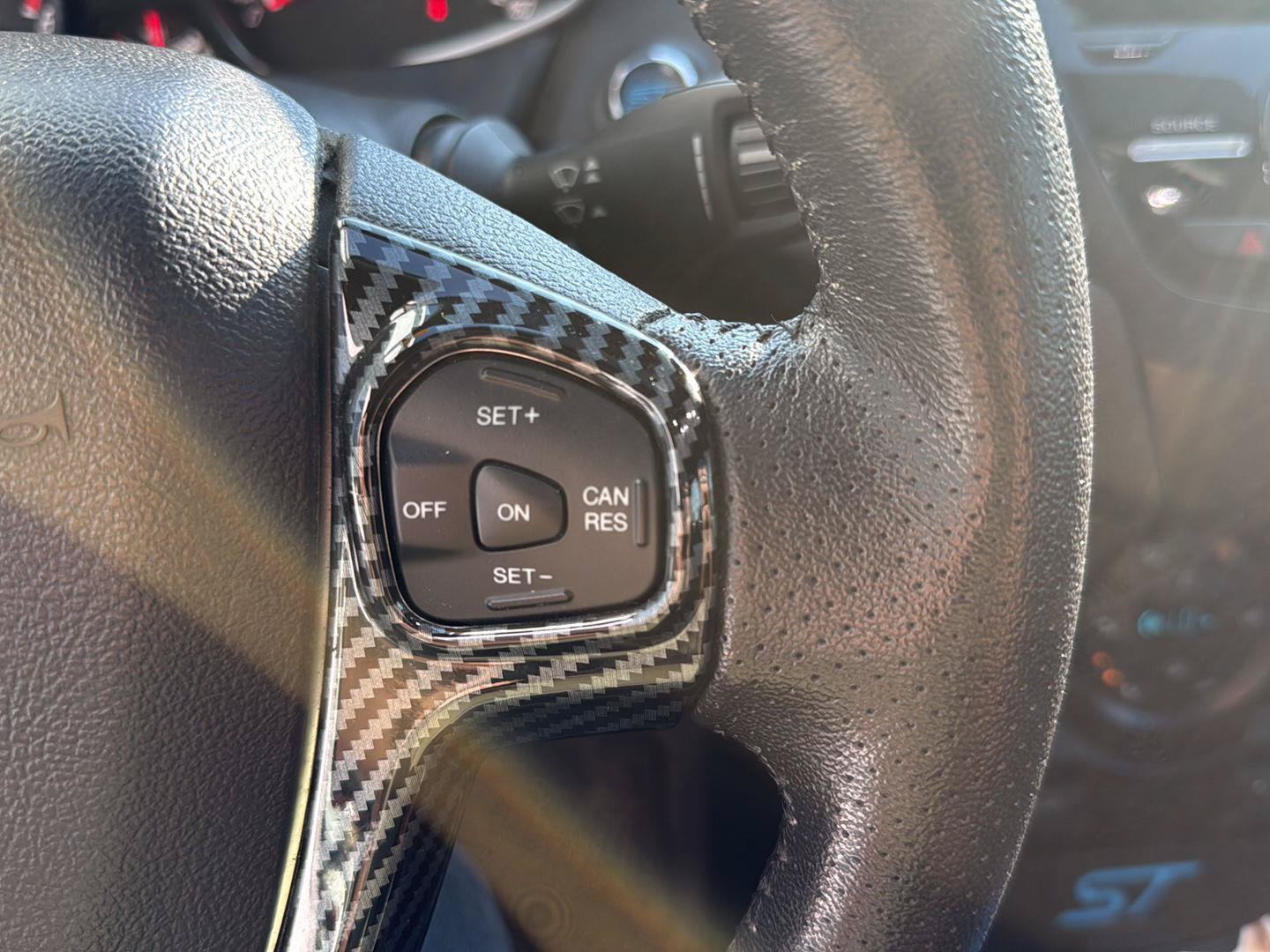 Used 2018 Ford Fiesta ST FWD image 21