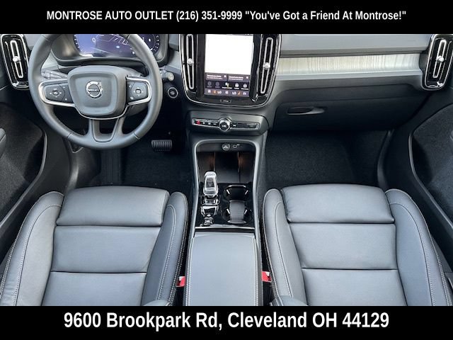 New 2026 Volvo XC40 B5 Plus w/ Protection Package Premier AWD/4WD image 21