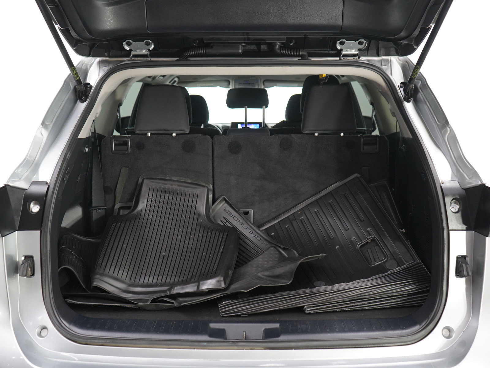 Used 2023 Toyota Highlander L AWD/4WD image 18