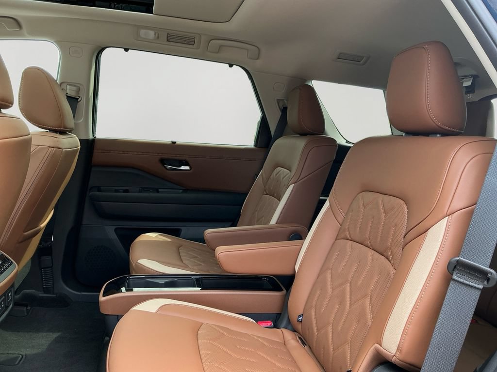 New 2026 Nissan Pathfinder Platinum AWD/4WD image 15