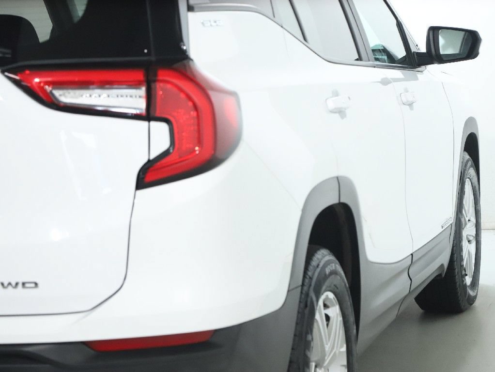 Used 2024 GMC Terrain SLE AWD/4WD image 45