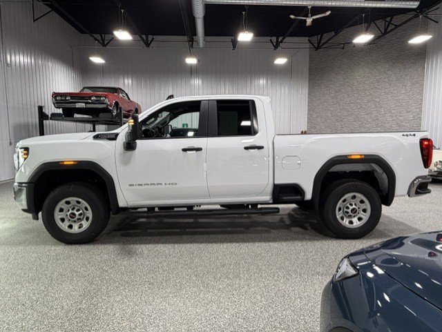 New 2026 GMC Sierra 2500 Pro w/ Convenience Package AWD/4WD image 2