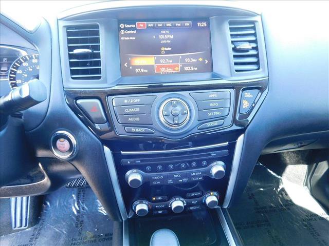 Used 2020 Nissan Pathfinder SV FWD image 21
