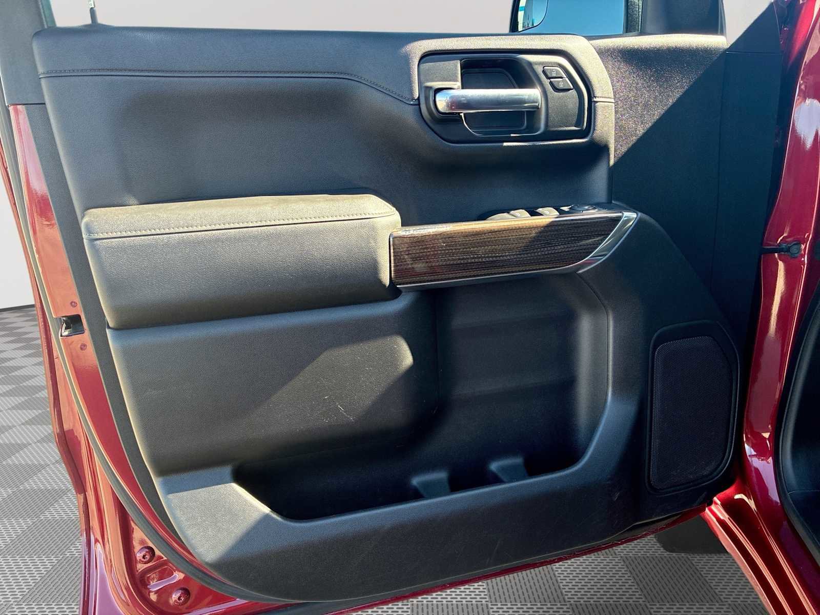 Certified 2020 Chevrolet Silverado 1500 RST image 21