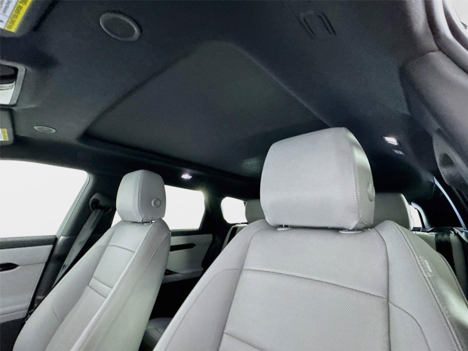 New 2026 Land Rover Range Rover Evoque S AWD/4WD image 14