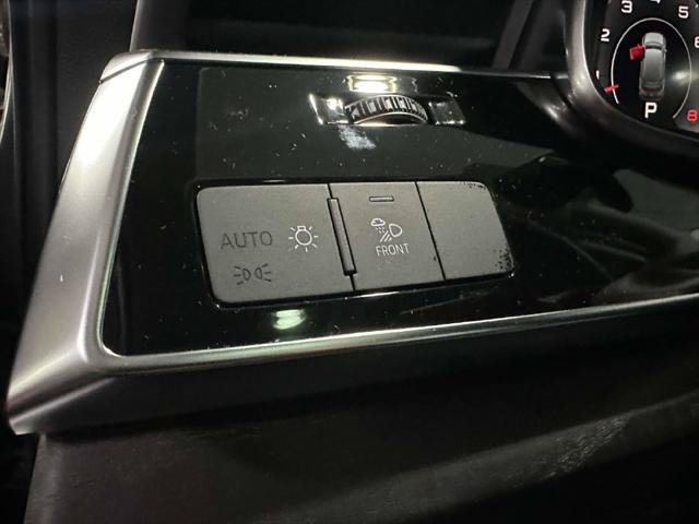 Used 2023 Audi Q7 3.0T Premium w/ Convenience Package AWD/4WD image 22