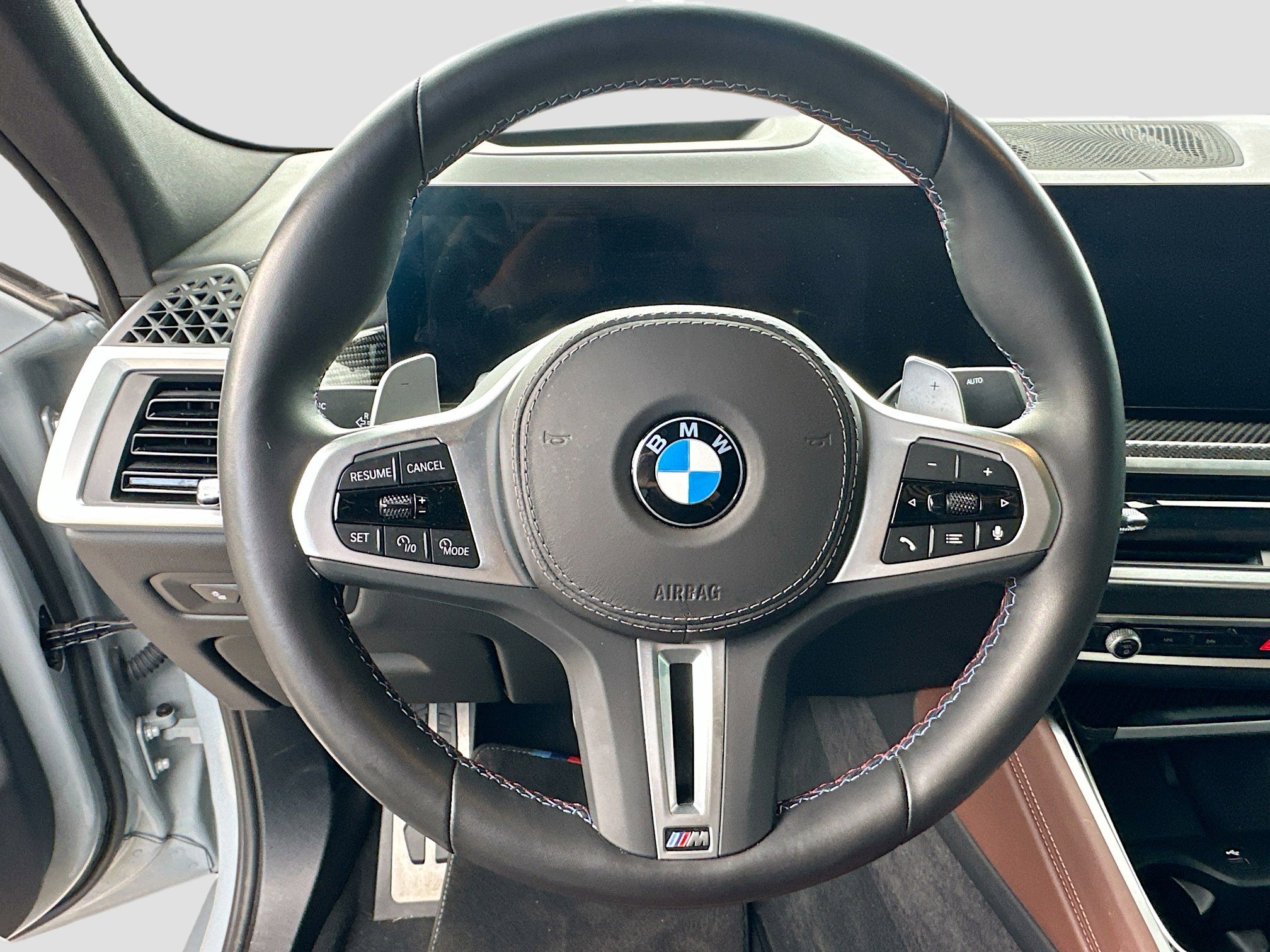 Used 2025 BMW X6 M60i AWD/4WD image 8