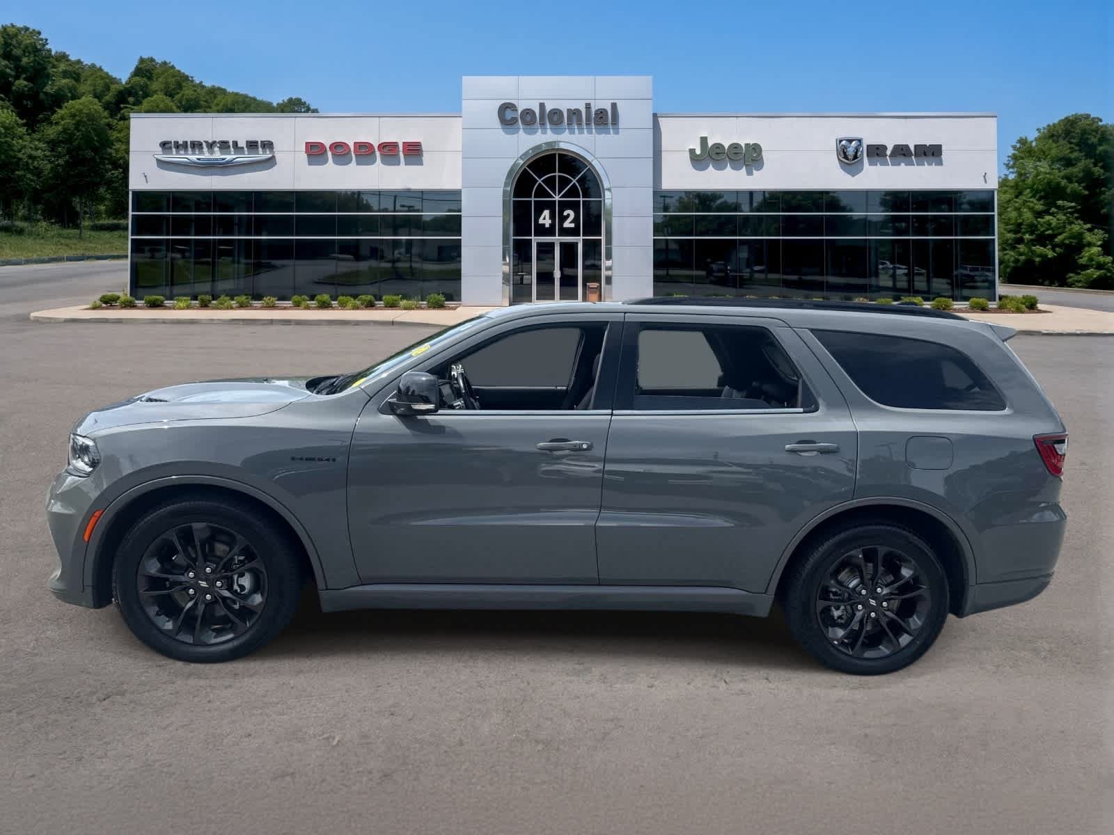 Used 2023 Dodge Durango R/T AWD/4WD image 2