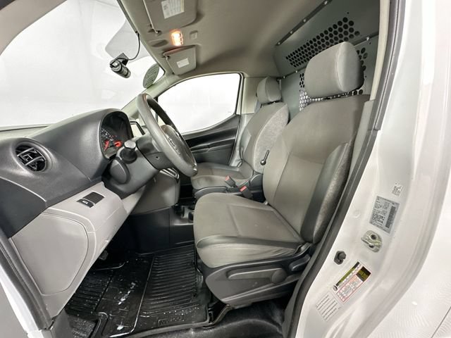 Used 2020 Nissan NV200 S FWD image 17