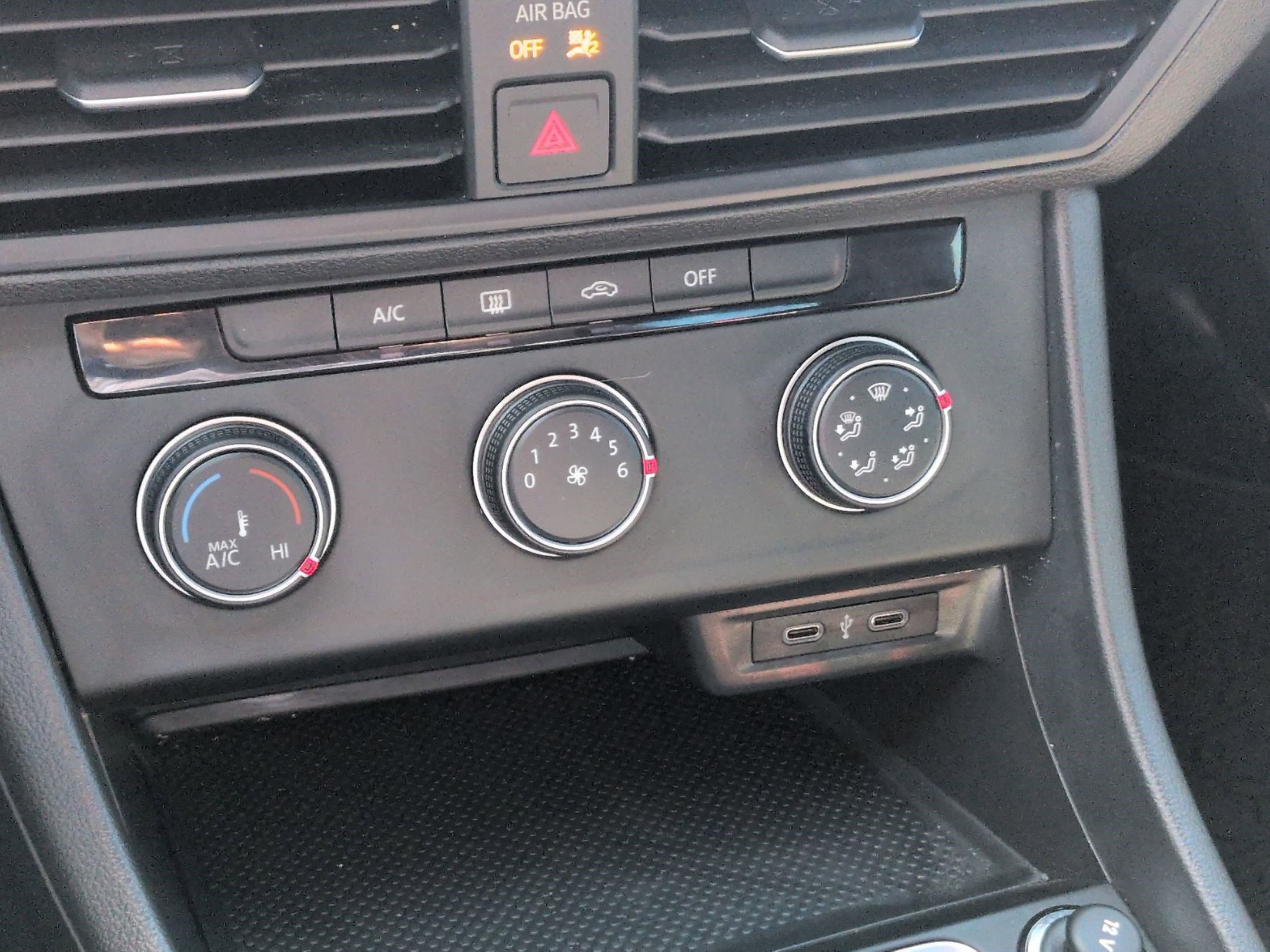 Used 2023 Volkswagen Jetta Sport image 26