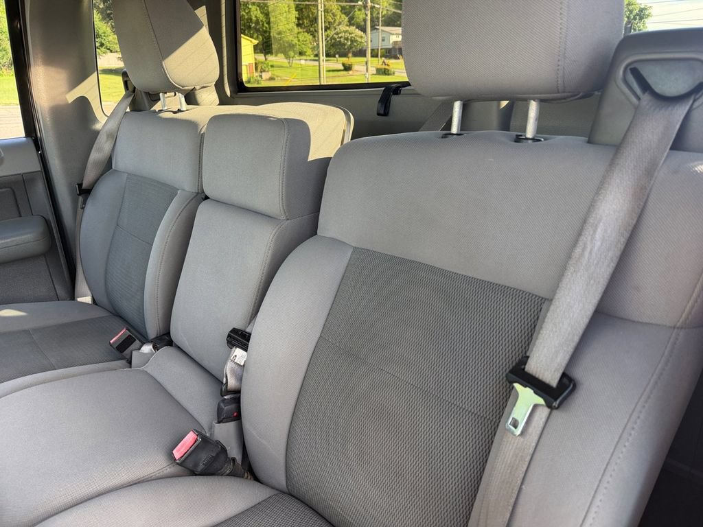 Used 2005 Ford F150 XLT RWD image 11