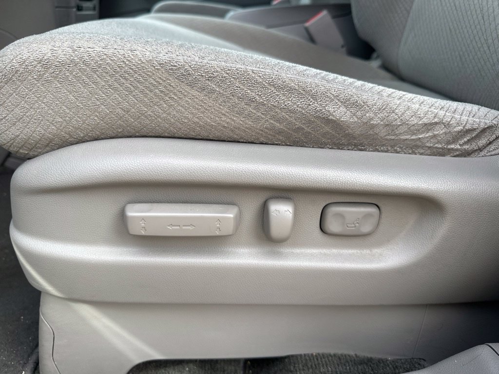 Used 2016 Honda Odyssey SE image 18