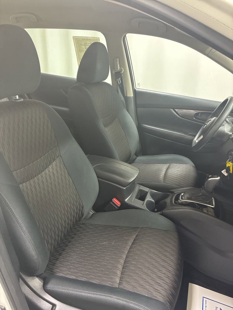 Used 2019 Nissan Rogue S AWD/4WD image 27
