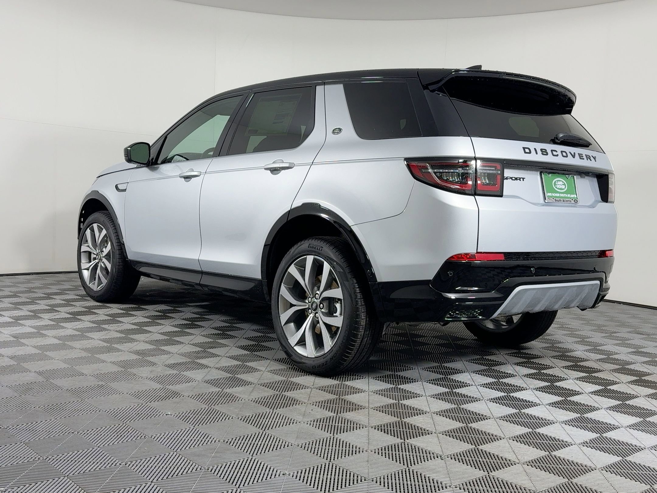New 2026 Land Rover Discovery Sport Landmark image 3