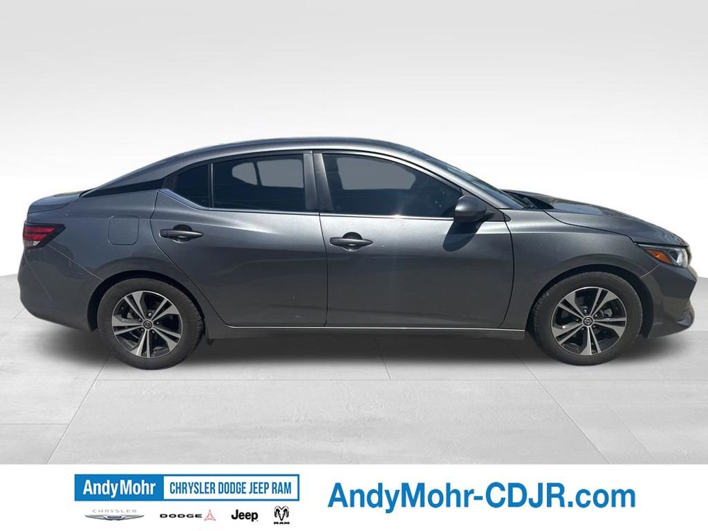 Used 2022 Nissan Sentra SV FWD image 2