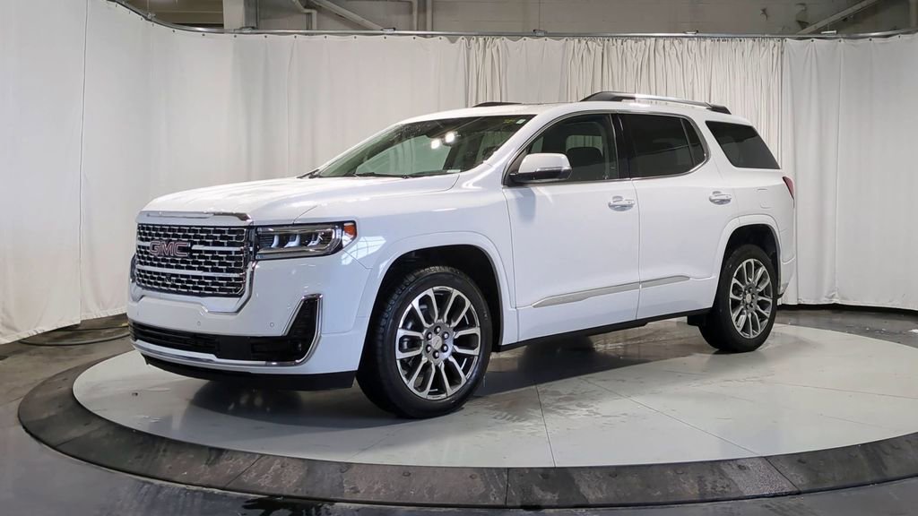 Used 2023 GMC Acadia Denali w/ Denali Ultimate Package image 5