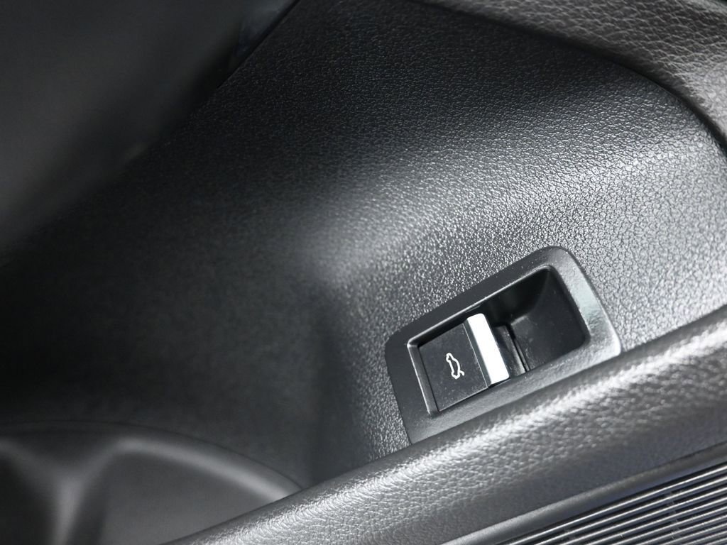 Used 2019 Audi S4 Premium Plus w/ Premium Plus Package image 11