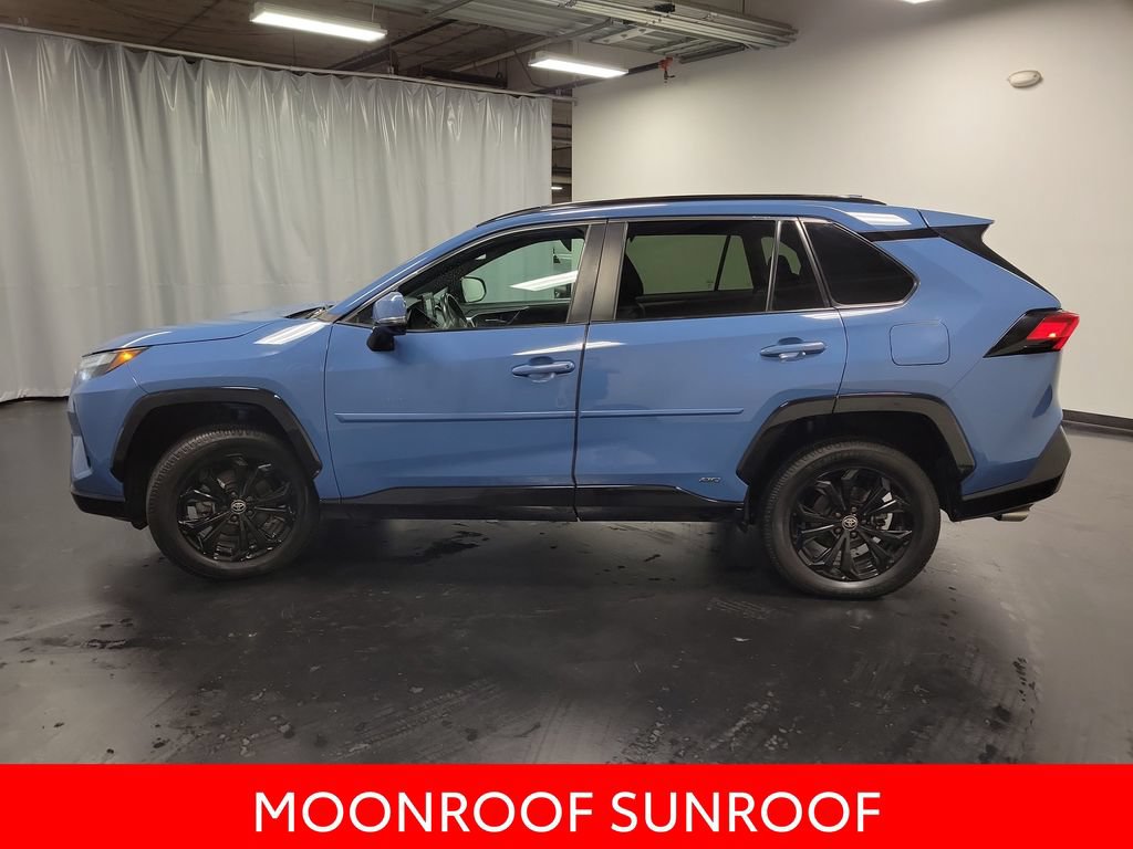 Used 2022 Toyota RAV4 SE w/ Convenience Package AWD/4WD image 5