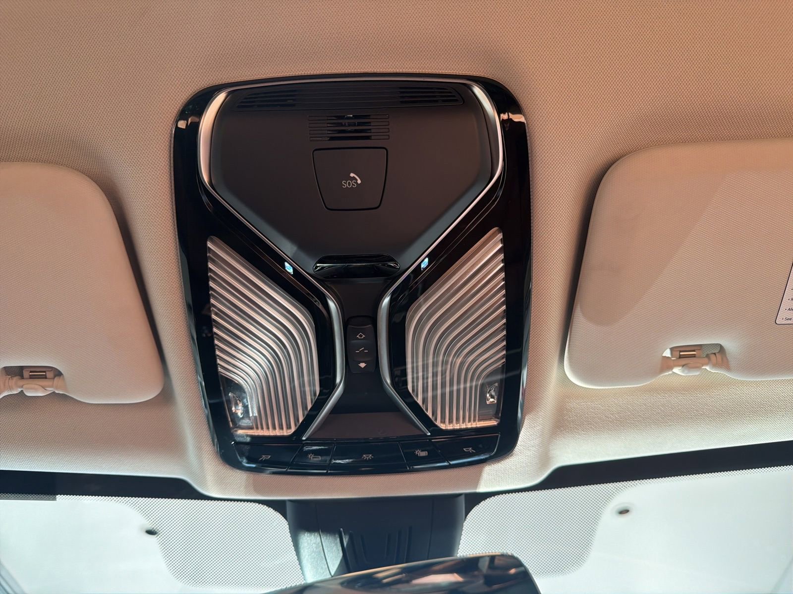 Certified 2022 BMW X7 xDrive40i w/ Premium Package image 42