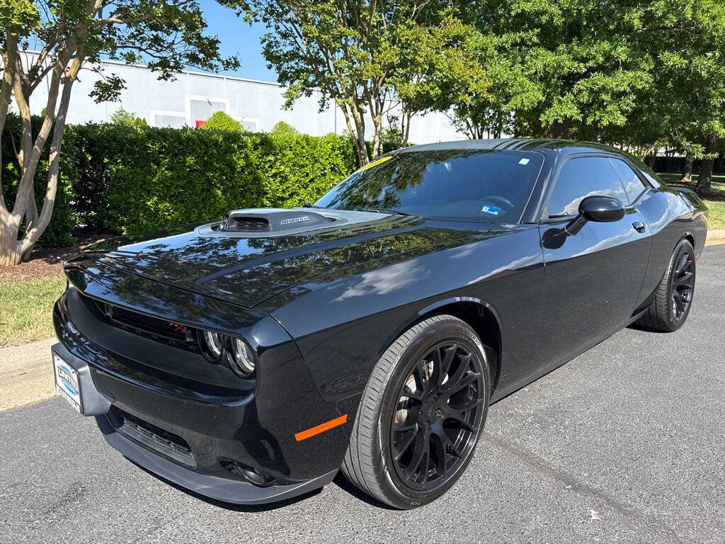 Used 2016 Dodge Challenger R/T Plus RWD image 4