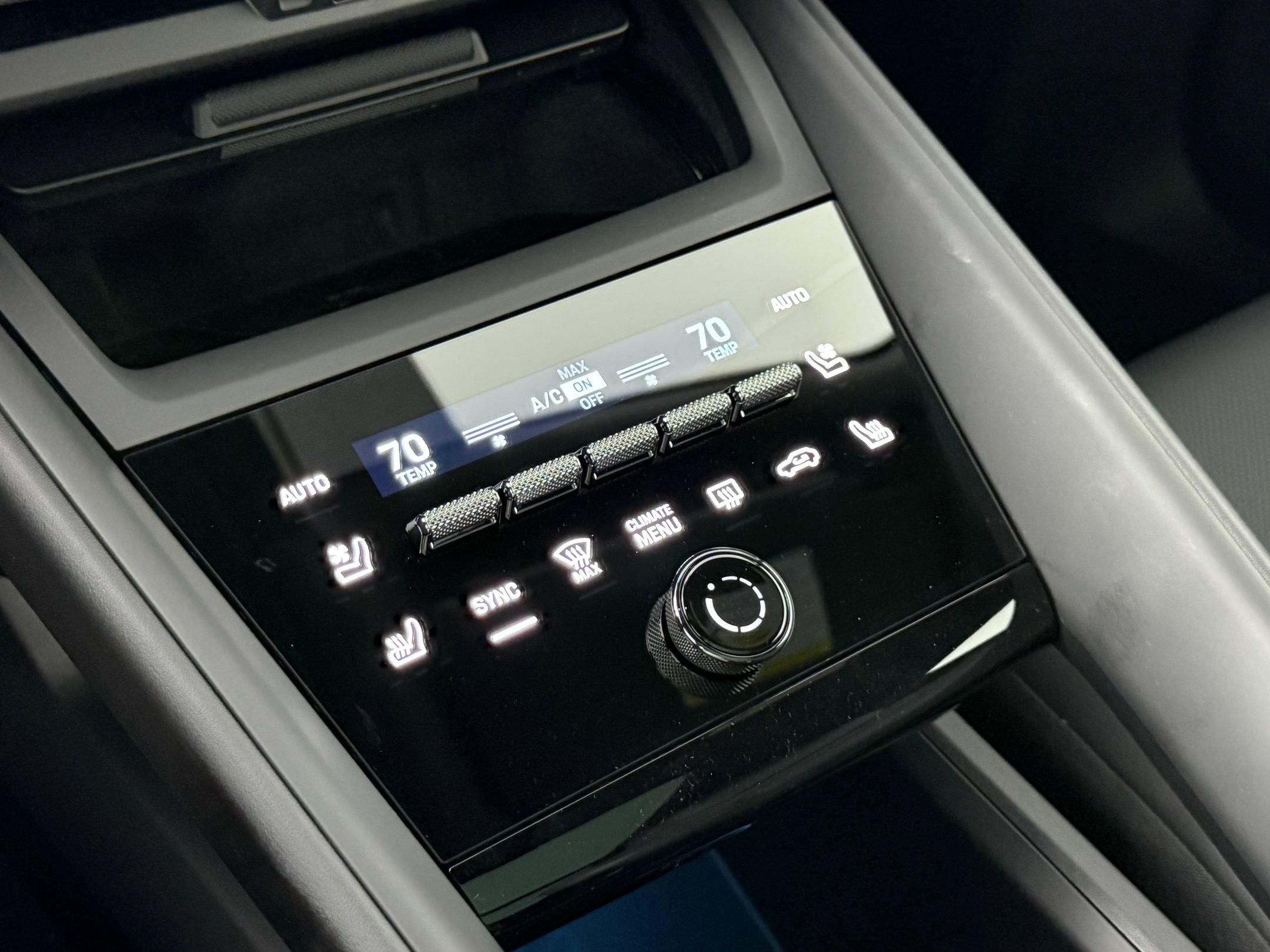 Certified 2026 Porsche Macan Electric RWD image 26
