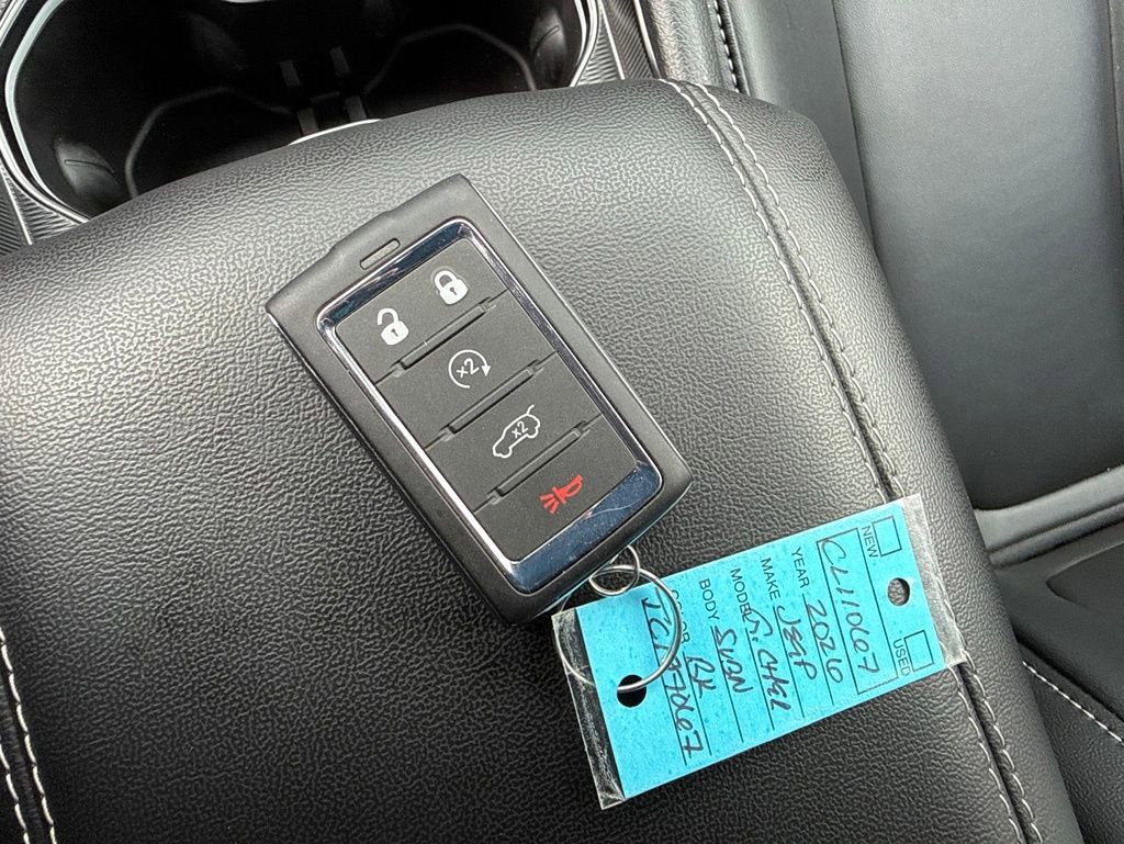 Used 2026 Jeep Grand Cherokee Limited AWD/4WD image 36
