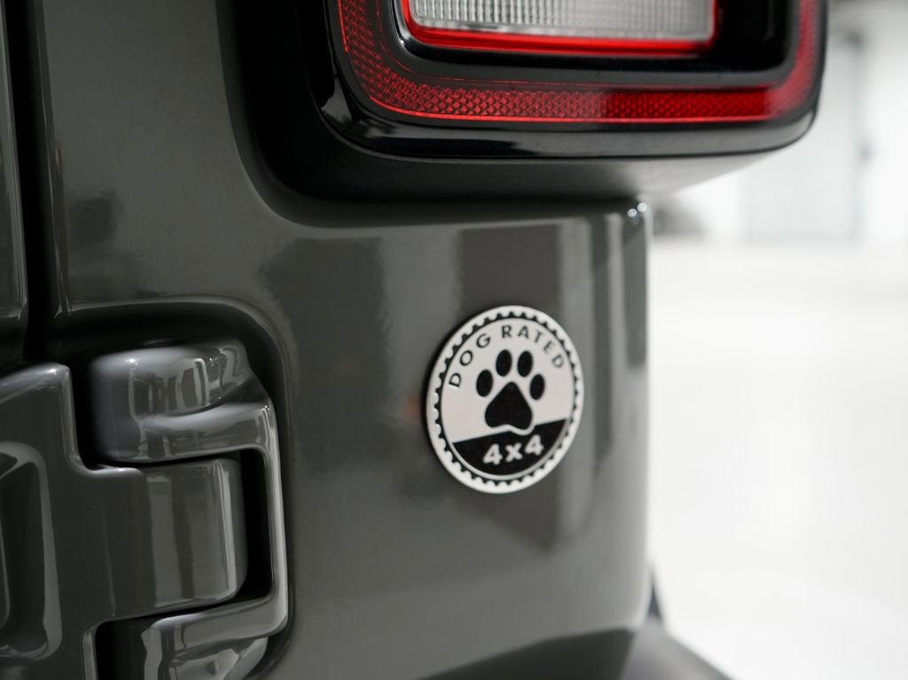 Used 2022 Jeep Wrangler Unlimited Sahara image 34