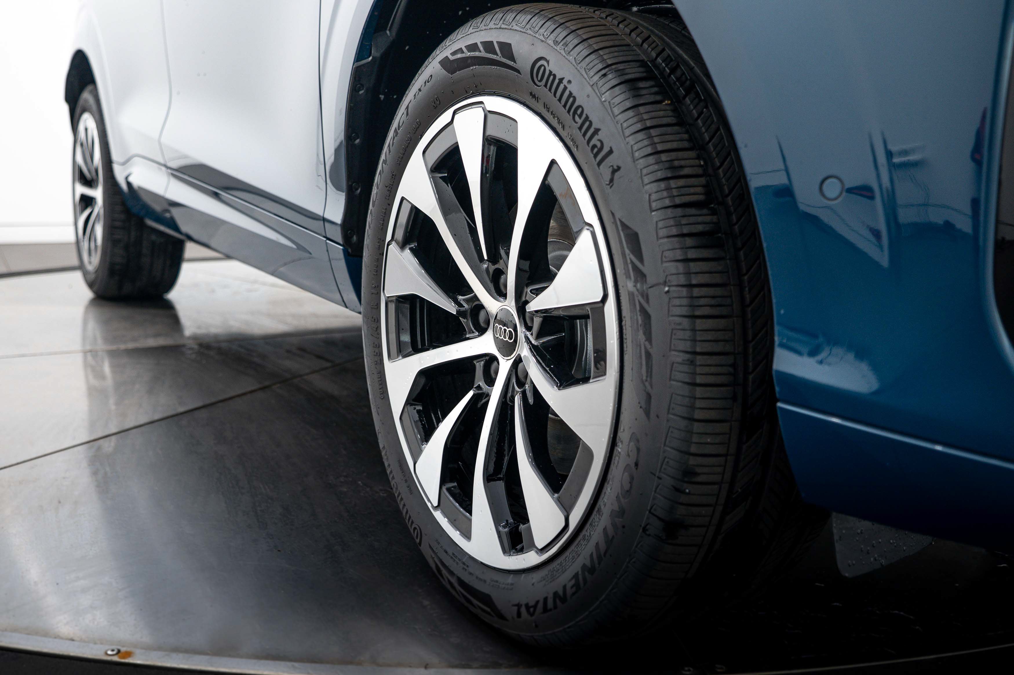 New 2026 Audi Q3 quattro 2.0T AWD/4WD image 23