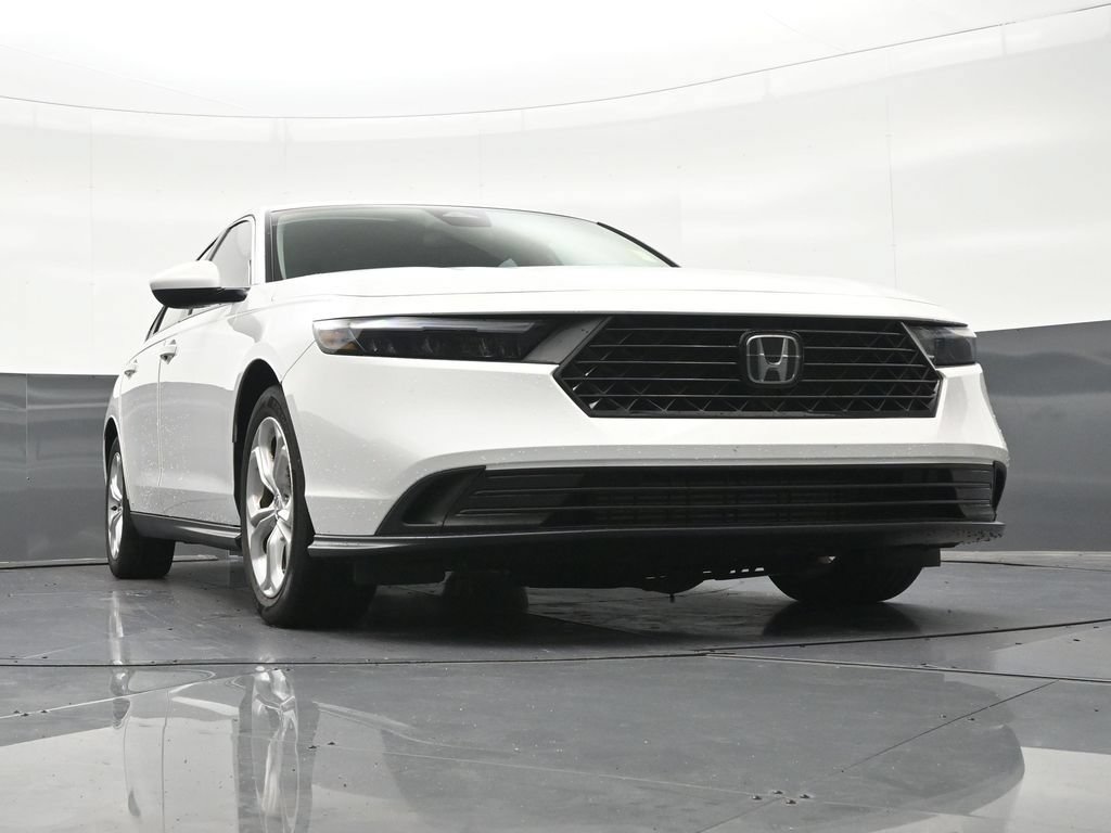 Used 2023 Honda Accord LX image 29