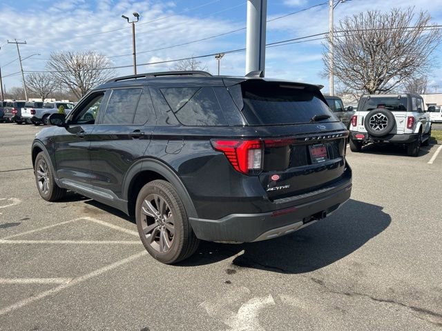 Used 2025 Ford Explorer Active w/ Active Comfort Package AWD/4WD image 5