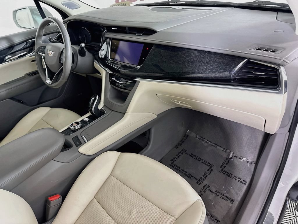 Used 2020 Cadillac XT6 Premium Luxury AWD/4WD image 36
