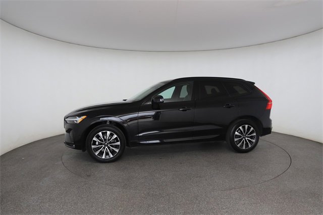 Used 2023 Volvo XC60 B5 Plus image 6