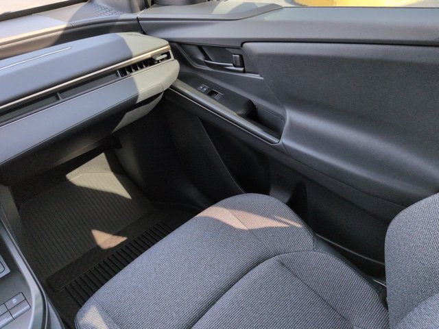 Used 2026 Toyota bZ FWD image 17
