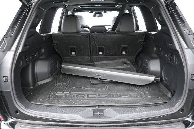 Used 2025 Subaru Forester Touring w/ Popular Package - Touring AWD/4WD image 29