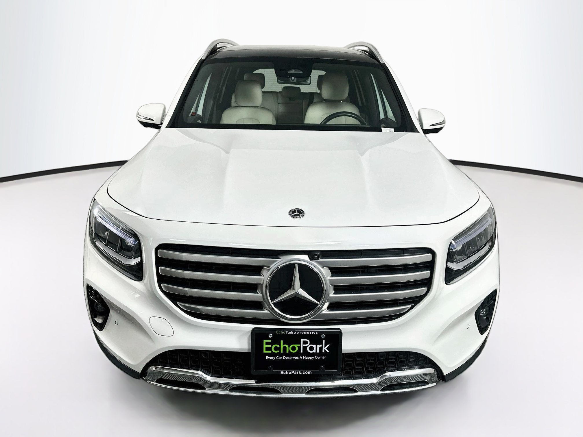 Used 2025 Mercedes-Benz GLB 250 image 2