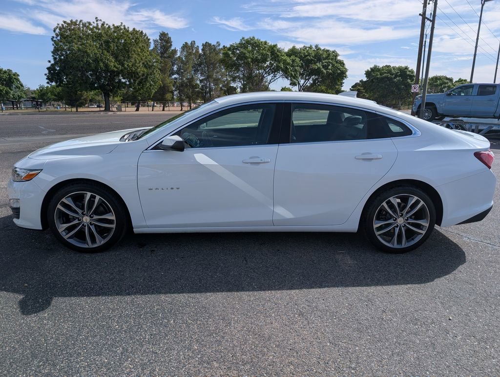 Used 2024 Chevrolet Malibu LT FWD image 2