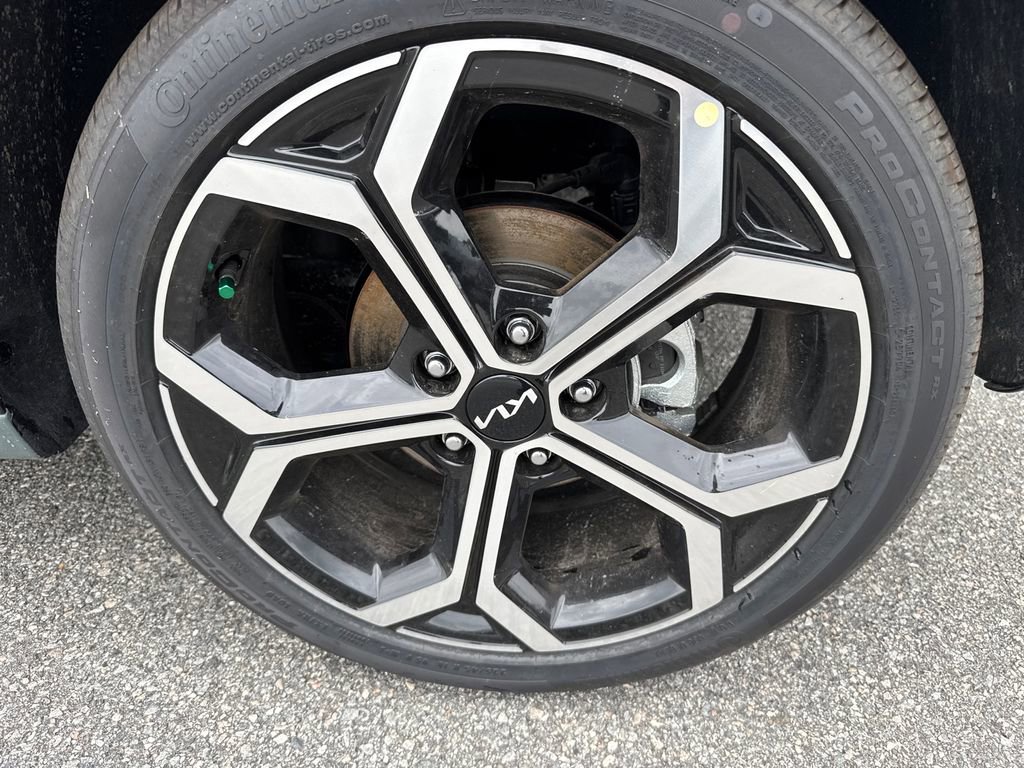 New 2025 Kia Niro SX Touring image 19
