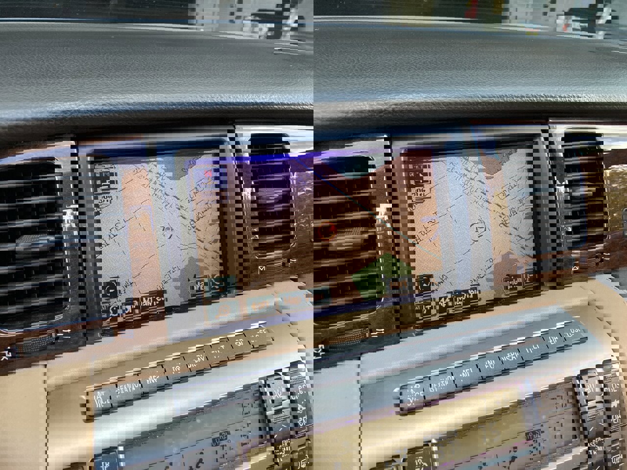 Used 2006 Lexus SC 430 Convertible image 25