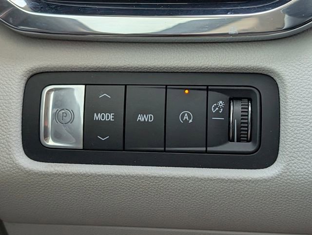 Used 2024 GMC Acadia Denali w/ Super Cruise Package AWD/4WD image 24