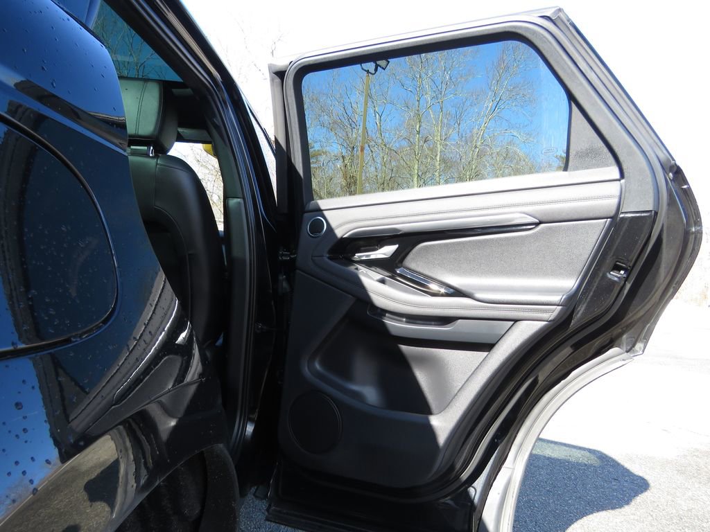 Used 2020 Land Rover Range Rover Evoque SE image 15