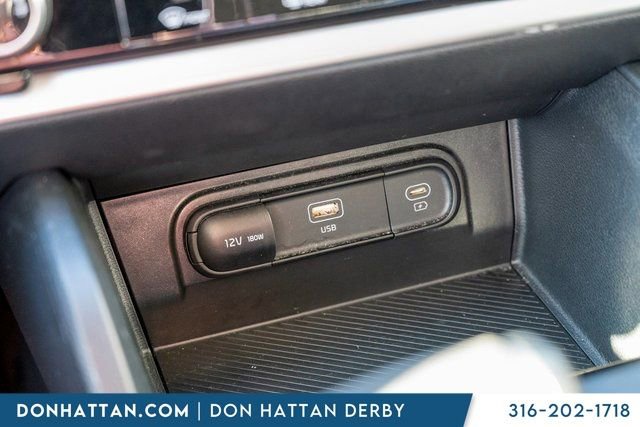 Used 2024 Kia Sportage LX image 11