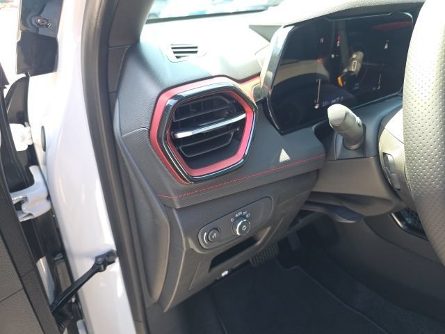 New 2026 Chevrolet TrailBlazer RS w/ Convenience Package AWD/4WD image 11