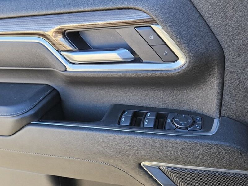 Used 2025 Chevrolet Silverado 3500 LT w/ Convenience Package AWD/4WD image 31