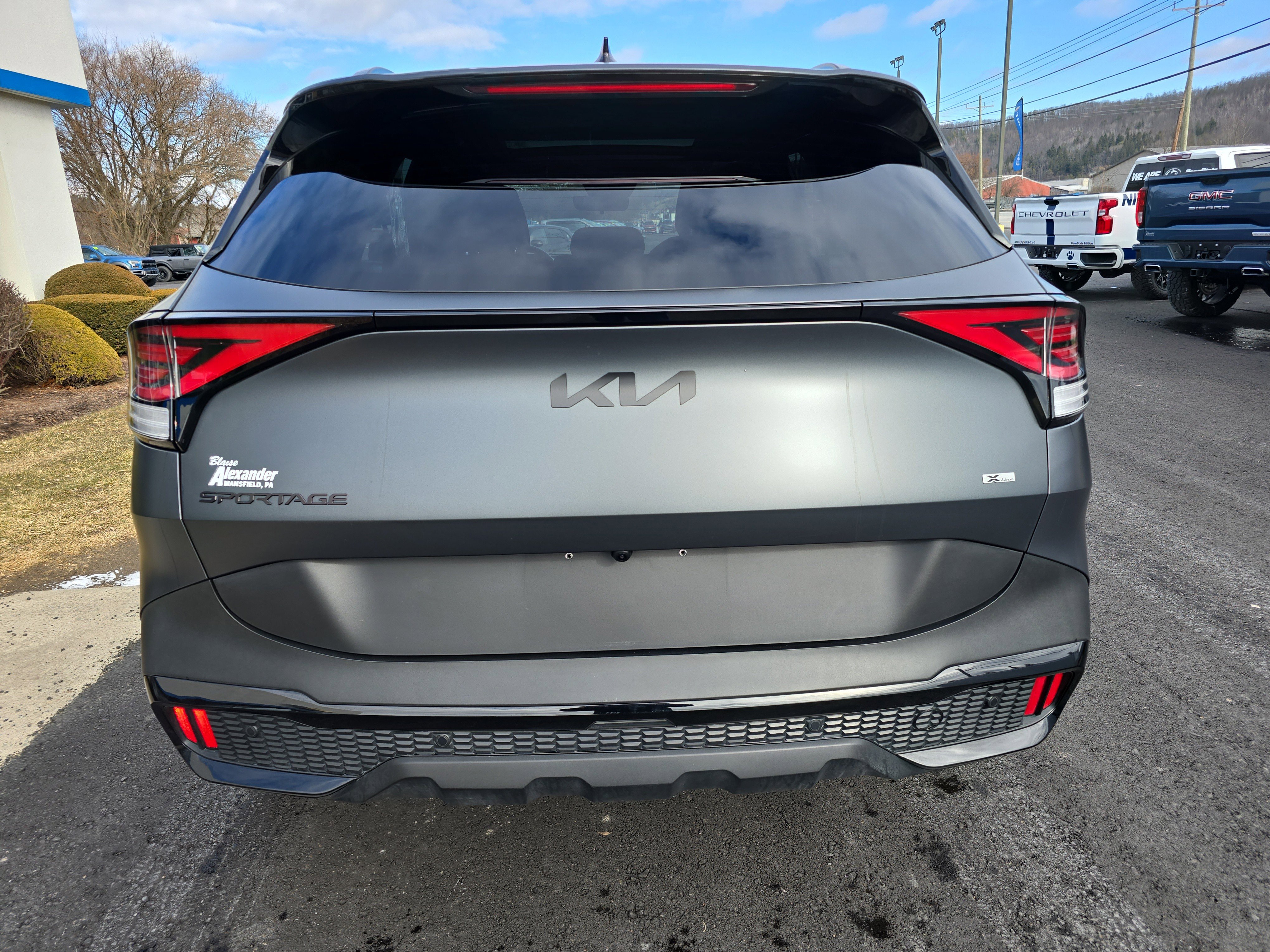 Used 2025 Kia Sportage X-Line Prestige video 4