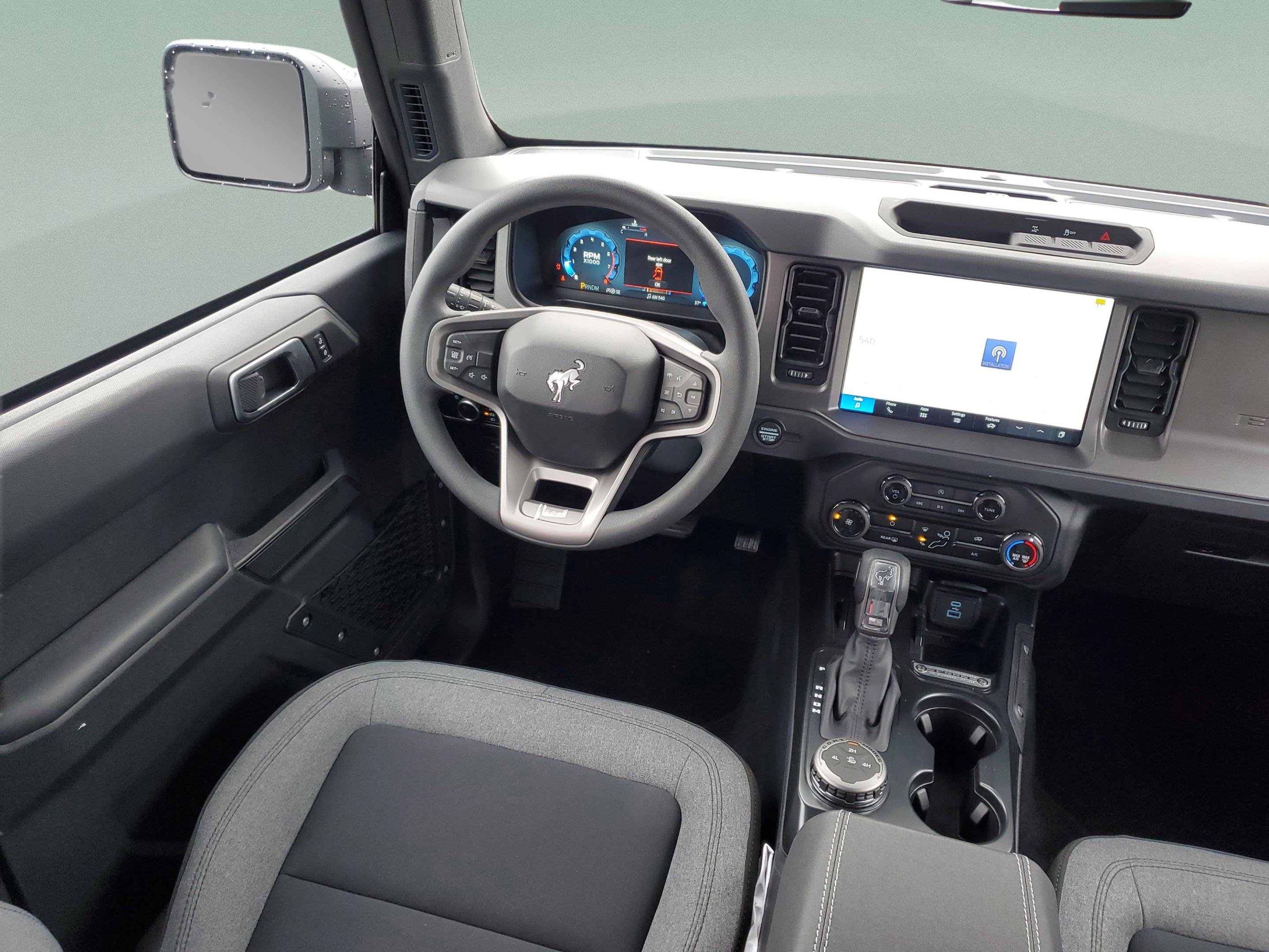 New 2025 Ford Bronco 4-Door image 8